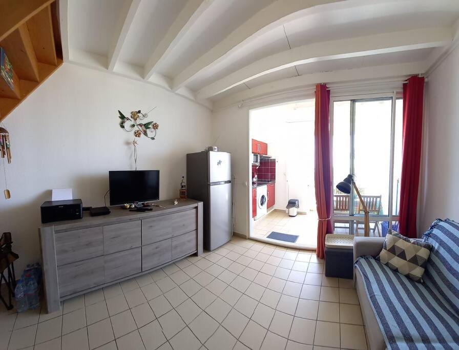 Studio T1 Bis La Belle Vue, Vue Mer, Wifi, Plage A 50M Le Moule Eksteriør billede